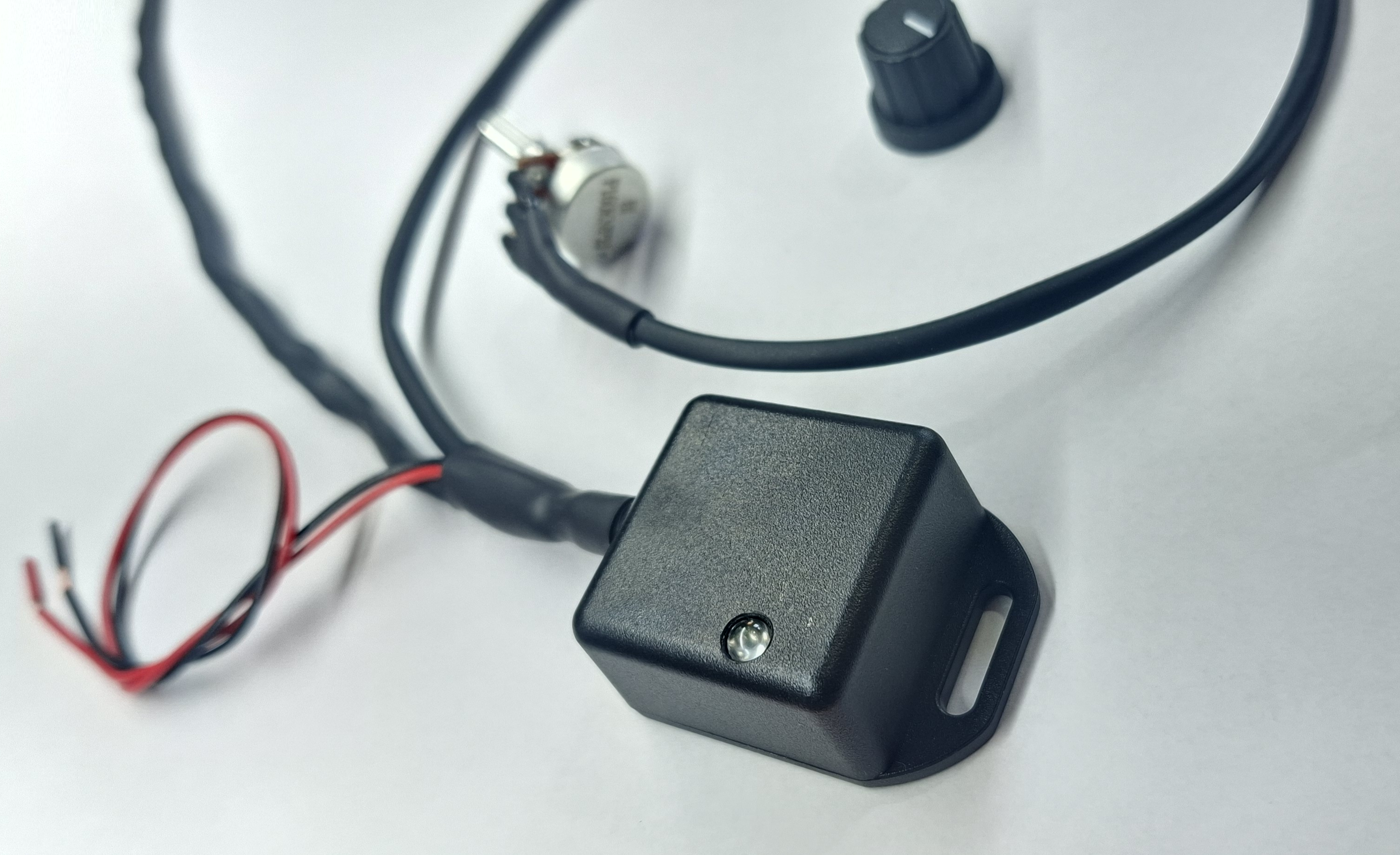 BMW E80 E90 E8x E9x series power steering controller