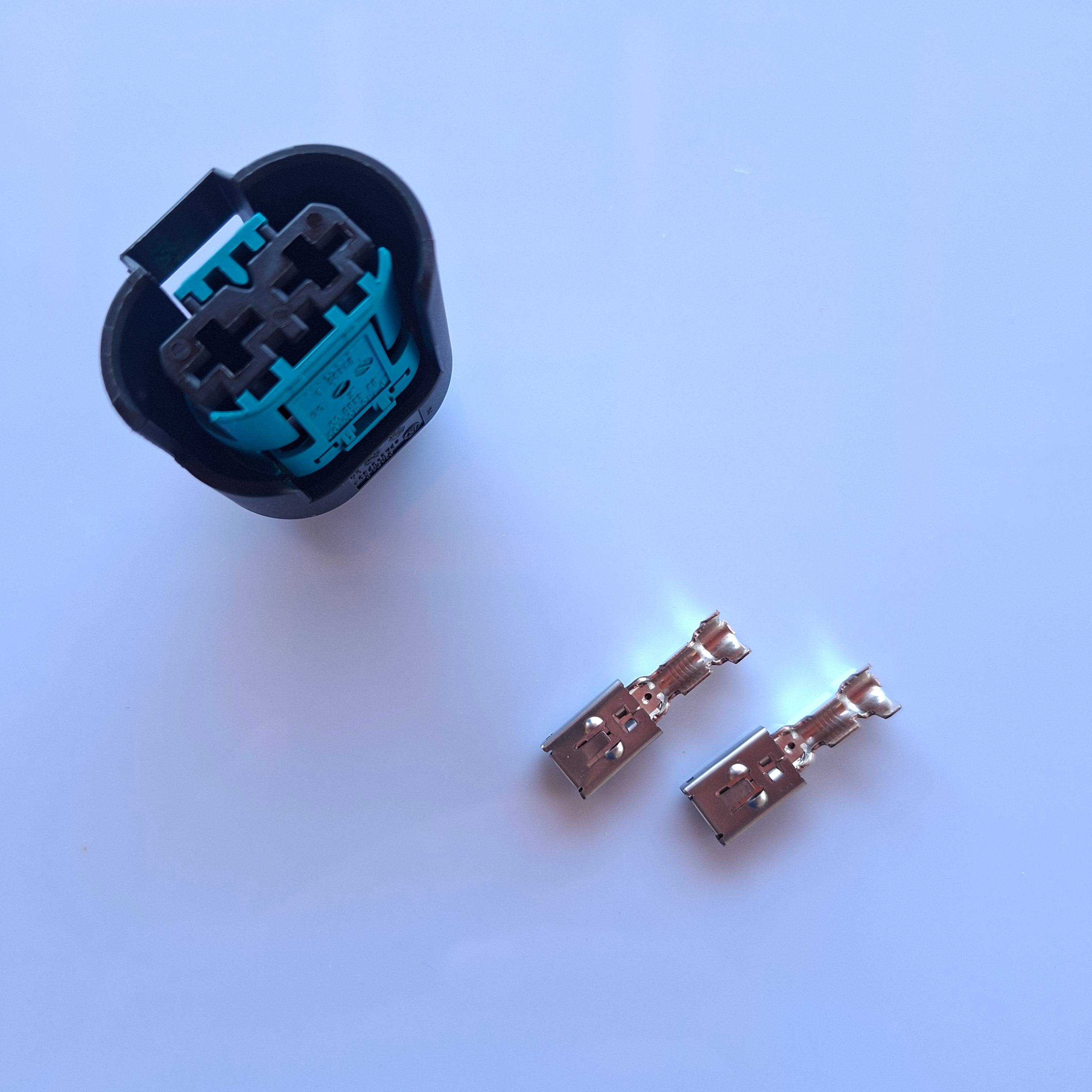 BMW power steering rack power connector